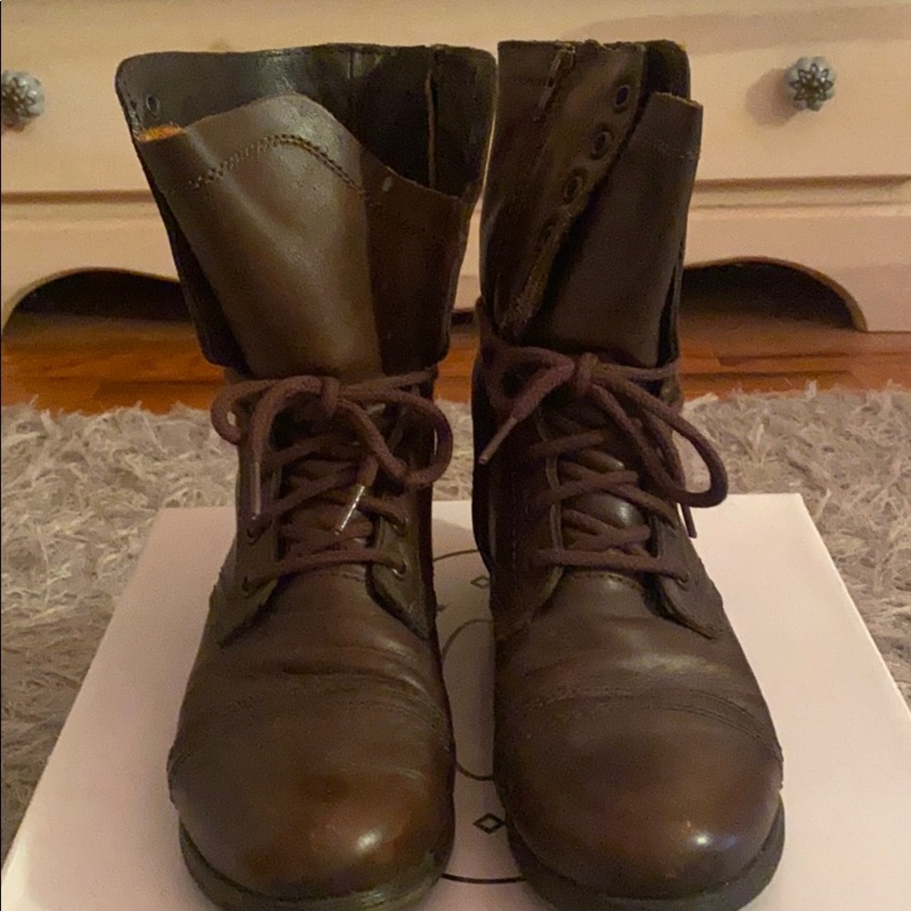 Brown leather Steve Madden Troopa combat boots